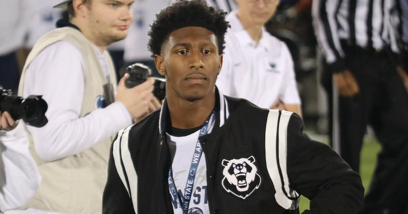 Check out news and notes from Penn State's huge White Out recruiting weekend via another edition of The 'S' Zone via @SeanFitzOn3. Join BWI: bit.ly/3N3I3hg Link: bit.ly/3Dbp4gh