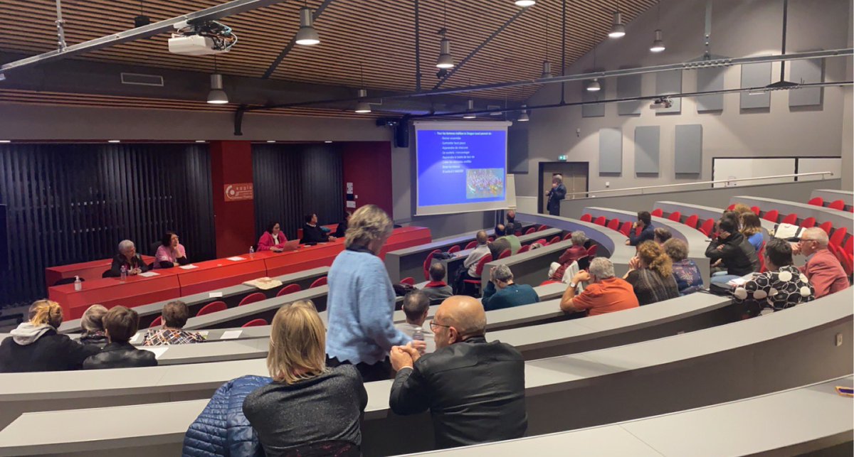 Ce soir, la <a href="/CARCThierry/">Communauté d'Agglomération de la région de Château</a> accueille l’hôpital de #VilliersSaintDenis et l’Anat de l’Omois pour une conférence sur l’#activité physique et le #cancer dans le cadre d’#OctobreRose2022 #sport #santé #sensibilisation #prévention #ensemblecontrelecancer