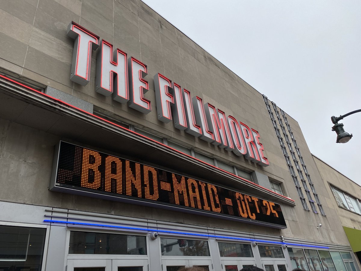 spionchen's tweet photo. Let’s go! It’s showtime!! #bandmaid #bmustour #wdbm #UnseenWorld #Conqueror #Unleash #influencer @bandmaid https://t.co/LWR0lHEAxp