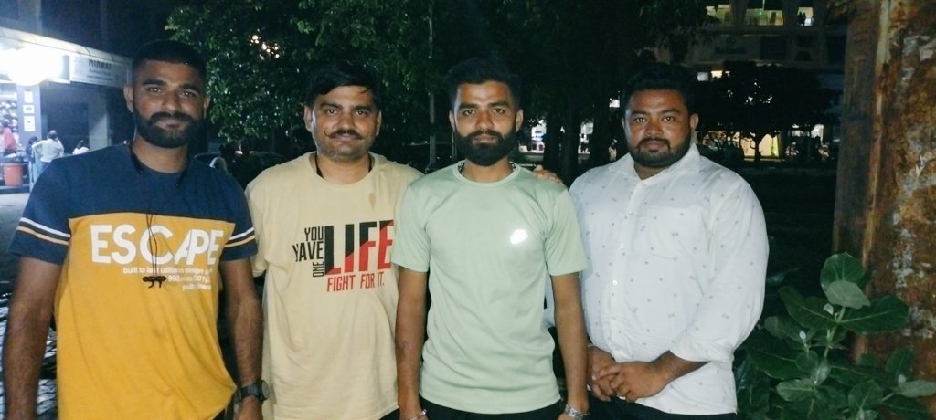 લાખો યુવાનોના દિલમાં વસનાર એવા મારા મોટા ભાઈ <a href="/YAJadeja/">Yuvrajsinh Jadeja</a> નો આજે જન્મ દિવસની શુભેચ્છાઓ.

દાદા સોમનાથ અને મા ભાગવતી ને પ્રાર્થના કરીશ કે તમારા દરેક સપના પૂરા થાય અને જીવનમાં ખૂબ નામના થાય તમારી 🎊🎉🎂