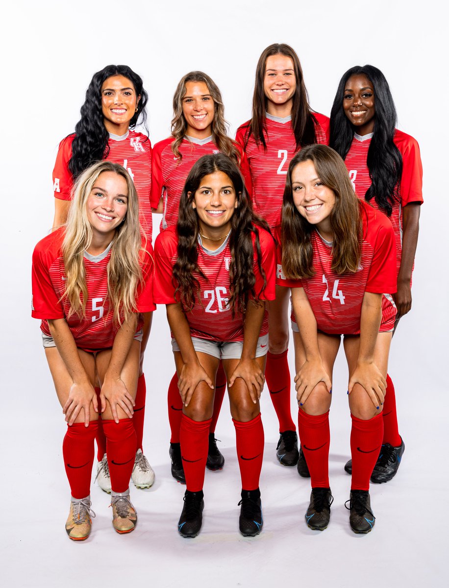 Join us for Senior Night this Thursday as we honor our incredible senior class prior to the start of our match against Temple!

Senior ceremony: 6:30 p.m.
🆚 Temple: 7 p.m.

#HTownHustle | #GoCoogs
