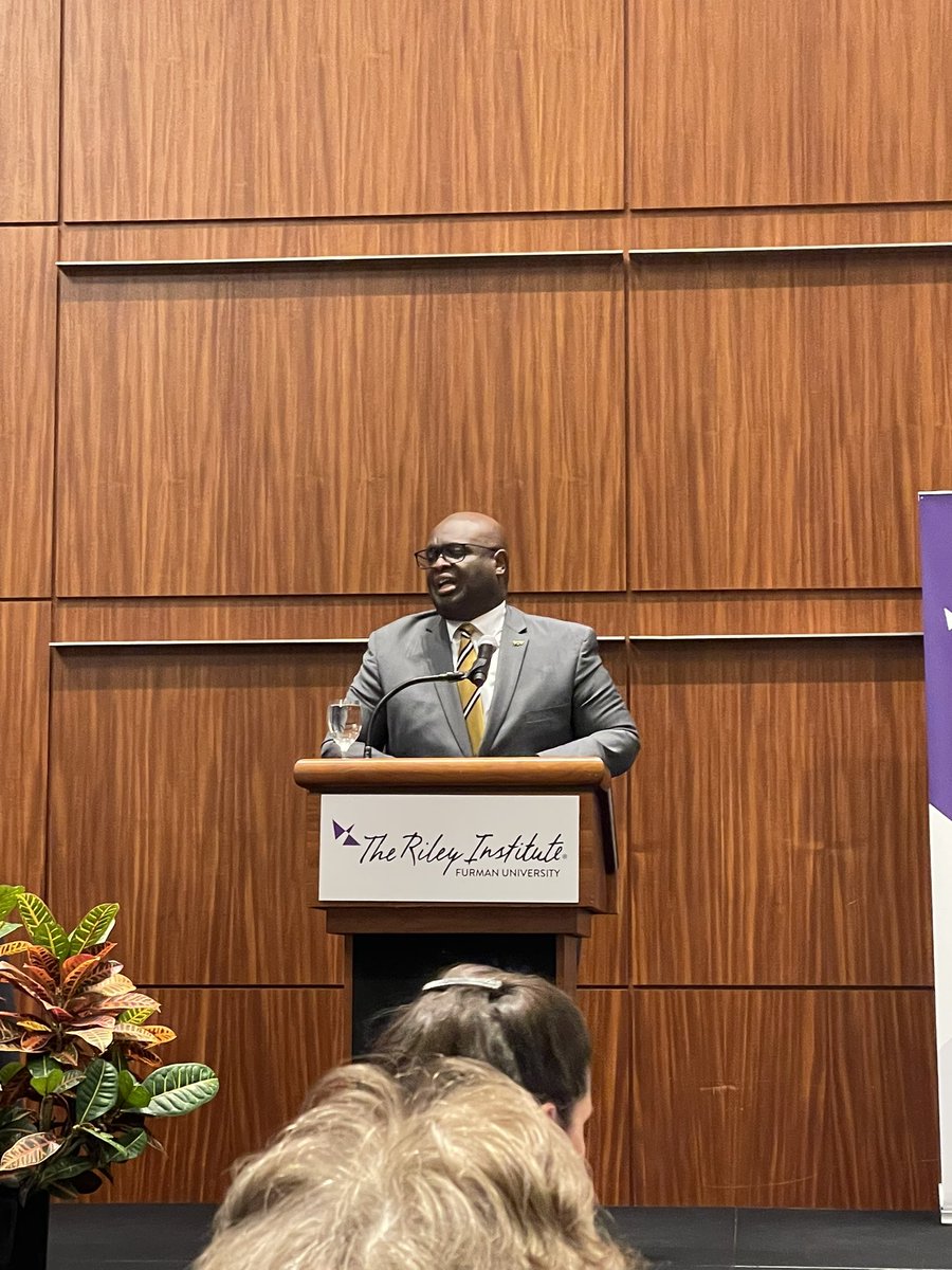 TIDEVINE's tweet photo. Enjoyed the Dick and Tunky Riley #WhatWorksSC Award Celebration, a celebration of what works in public education in SC. 

It was great to see my dear friend &amp; high school classmate Jeffrey Livingston and Secretary Riley at this great event.

#SupportPublicEducation https://t.co/BgECuoQLTh