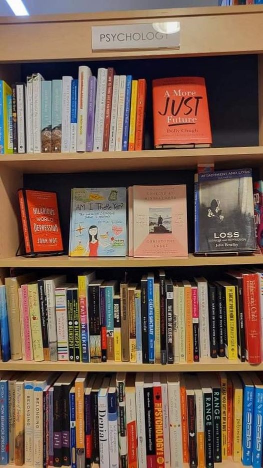 DollyChugh's tweet photo. Princeton area peeps:  Signed copies of A MORE JUST FUTURE at Labyrinth Books and Barnes and Noble (Psychology section in both stores). #AMoreJustFuture  #DollyChugh https://t.co/VLGu8x4Sbl