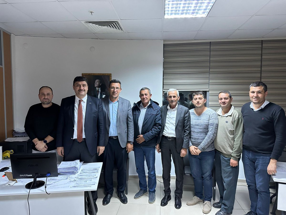 İlk gün için şu ana kadar aldığımız başvuru sayıları: 
🌾Buğday için 250 kişi (125 Ton) 
🌾Arpa 75 kişi ( 37.5 Ton) 
Yarın da gece saat 12.00’ye kadar kayıtlar devam edecek.

Siz yeter ki üretin. 
Biz daima sizin yanınızdayız…

<a href="/VahitKirisci/">Prof.Dr.Vahit Kirişci</a> <a href="/hakanhanozcan/">Hakan Han ÖZCAN 🇹🇷</a>