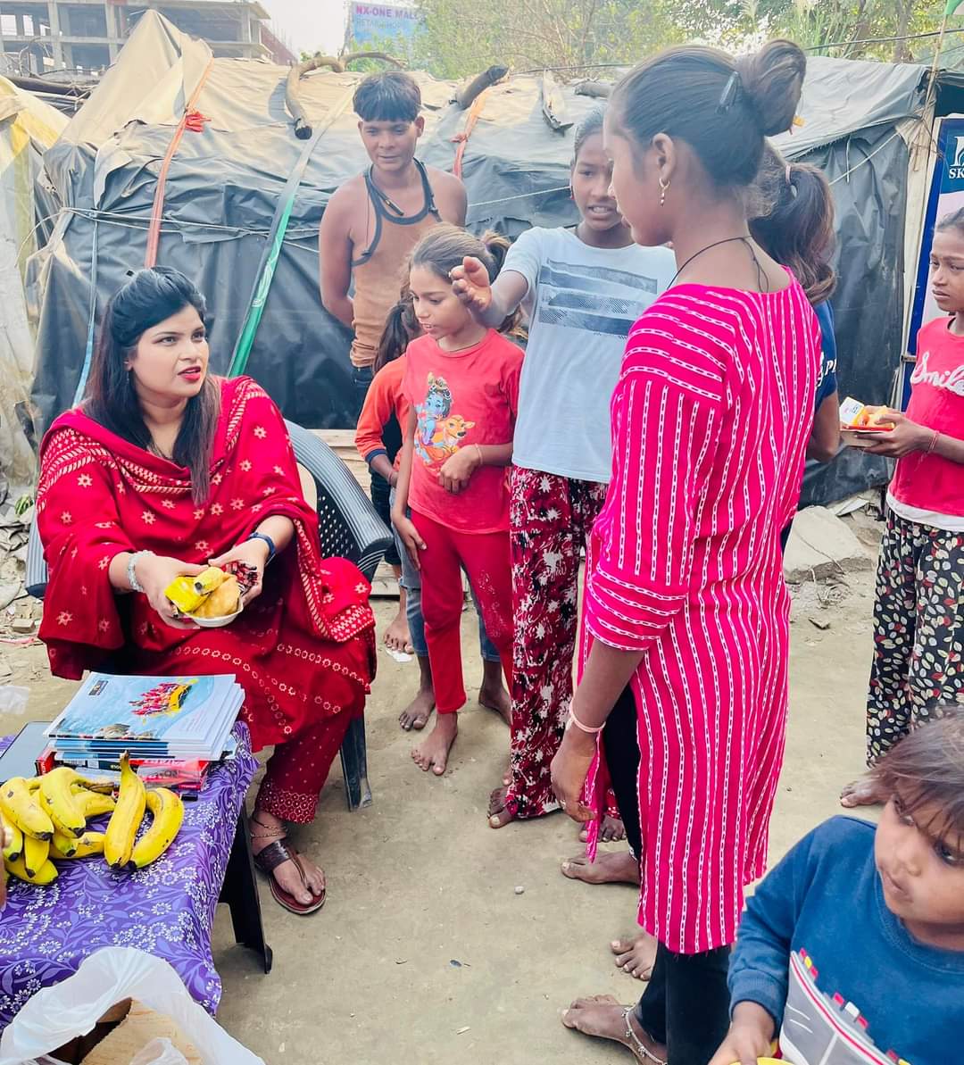 PSGangania's tweet photo. #food_distribution #Stationary_Distribution #BJP #happydiwali2022

 दीपों के उत्सव "दीपावली" का  संदेश ज्ञान रुपी दीपक से अज्ञानता रुपी अंधकार को हटाना है।  इसी संदेश को सार्थकता में बदलते हुए हर वर्ष की ही तरह जरूरतमंद बच्चों को पाठ्य एवं खाद्य सामग्री वितरित की। https://t.co/IRgftY2O8G