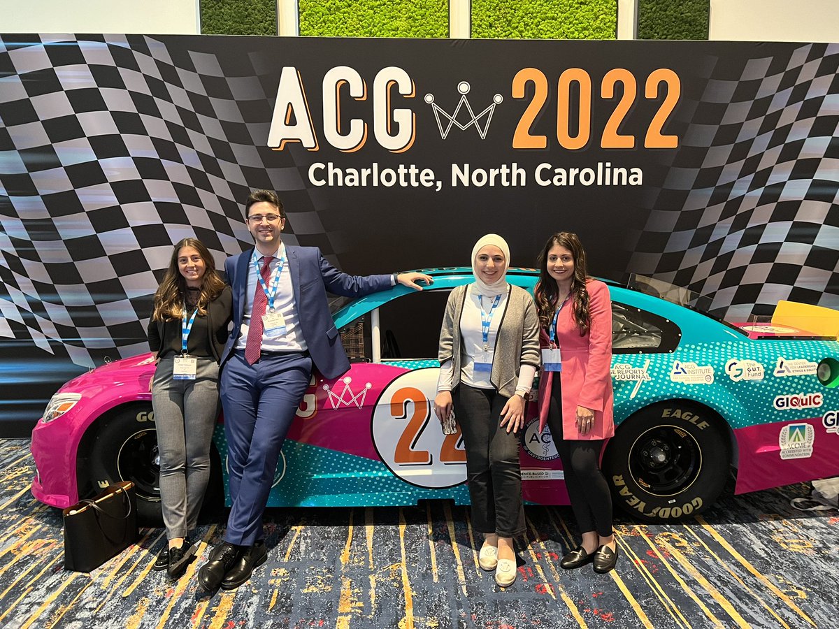 Cindytraboulsi's tweet photo. Had a great time at #ACG2022! Loved meeting and reconnecting with these inspiring people 😍! Can’t wait for the next one ⭐️⭐️ #GITwitter @PittGIM @PittIMChiefs @PittGILiverNutr #RubinLab https://t.co/YY2sPYvxLZ