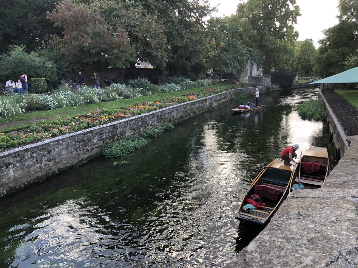 CITY NO. 62: CANTERBURY 

We reach the South East of England and to the rather quaint area of Kent.

It was a quick visit for me due to a change in travel plans, but I will definitely be returning hopefully some time in the New Year.