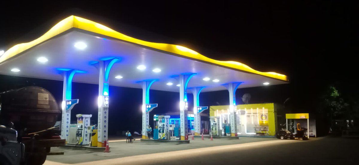 BPCLRETAILMUMB1's tweet photo. Wishing all our valued patrons abundance of joy this Diwali. 
From BPCL team at *Vimal Patil Auto, Mumbai Territory*
#HappyDiwali            
#photooftheday
#powerwithinyou
#PureforSure #BharatPetroleum #BPCLfuelstations #EnergisingLives 
 @BPCLimited @rakeshsinhabpc https://t.co/G4alv2nNoZ
