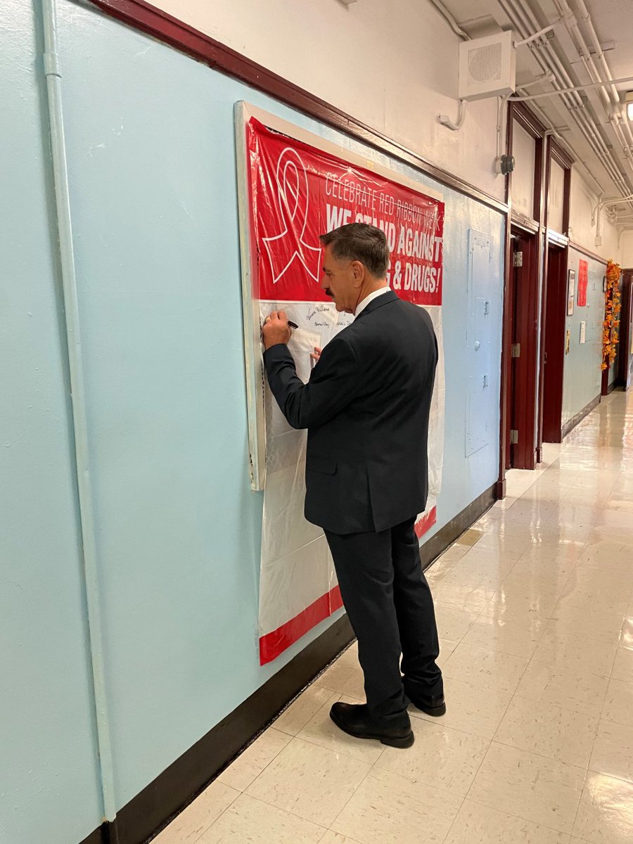District 30 (@nycdistrict30) on Twitter photo Dr. Composto and the scholars of IS 141 stand in solidarity and support of #RedRibbonWeek2022 Dr. Composto and the scholars of IS 141 stand in solidarity and support of #RedRibbonWeek2022
