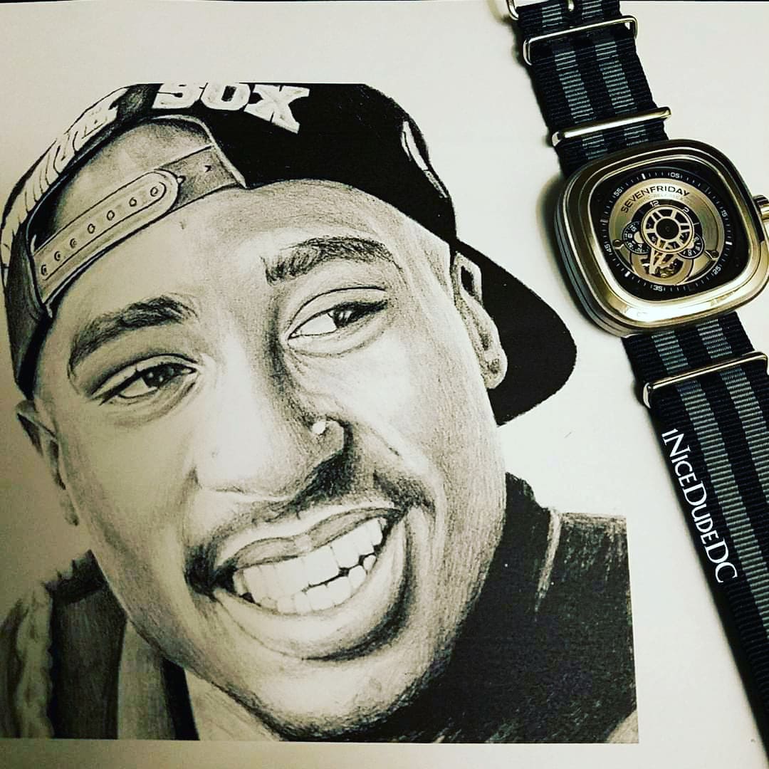 'Even though you're fed up, you gotta keep your head up' #tupac #keepyourheadup #tupacquotes #tupacshakur #pac #hiphop #rap #90s #rip2pac #bmore #dmv #tupacfans #gonebutneverforgotten #blackandwhitetuesday #speedytuesday #sevenfriday #sevenfridayholic #practicalwatch