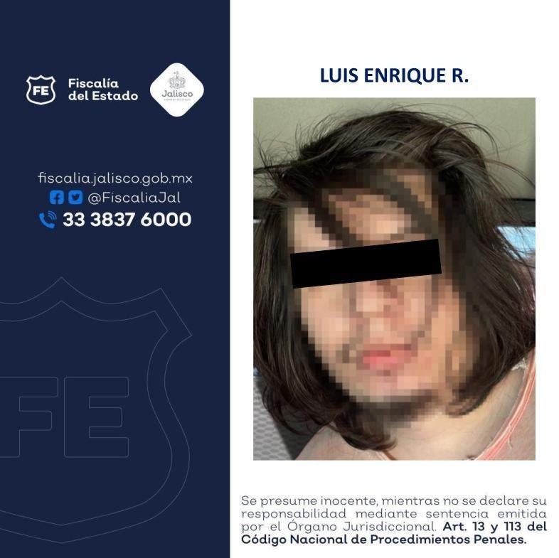 IsaackdeLoza's tweet photo. Esta es una GRAN NOTICIA.
Siete años después, Luis Enrique Ruiz Ruvalcaba, quien asesinó a la joven Gabriela Ayala porque ésta rechazó ser su novia, fue detenido.
Fueron siete años, pero la @FiscaliaJal al fin dio con él. Incluso la Interpol lo buscaba.
Gran noticia. https://t.co/2hsQanbDlZ