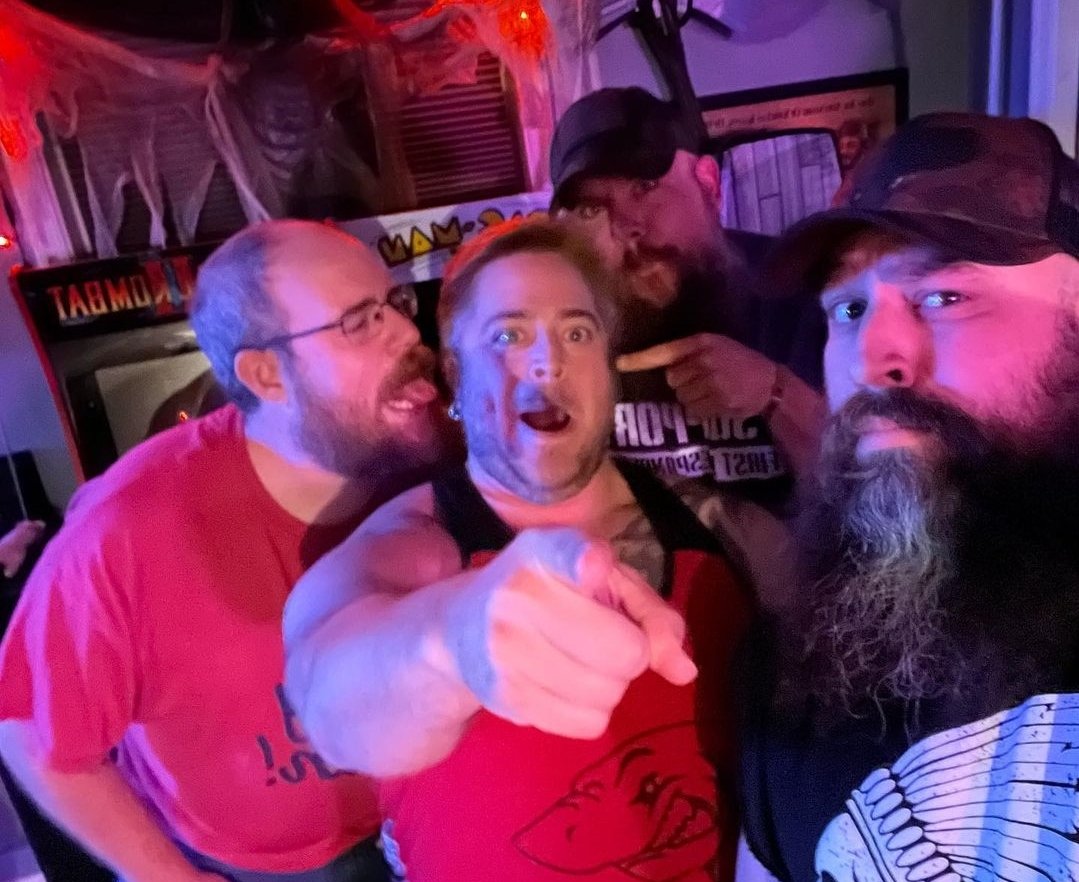The crew #barrelagedflicks #PodcastAndChill
#podcasts #whitebataudio #moviereview #beer
#drunkpodcast #moviefacts #classic #podcastlife #art
#subscribe #horror #liqour #podcastlovers #comedy #scifi
#TheDEN #drinkreview