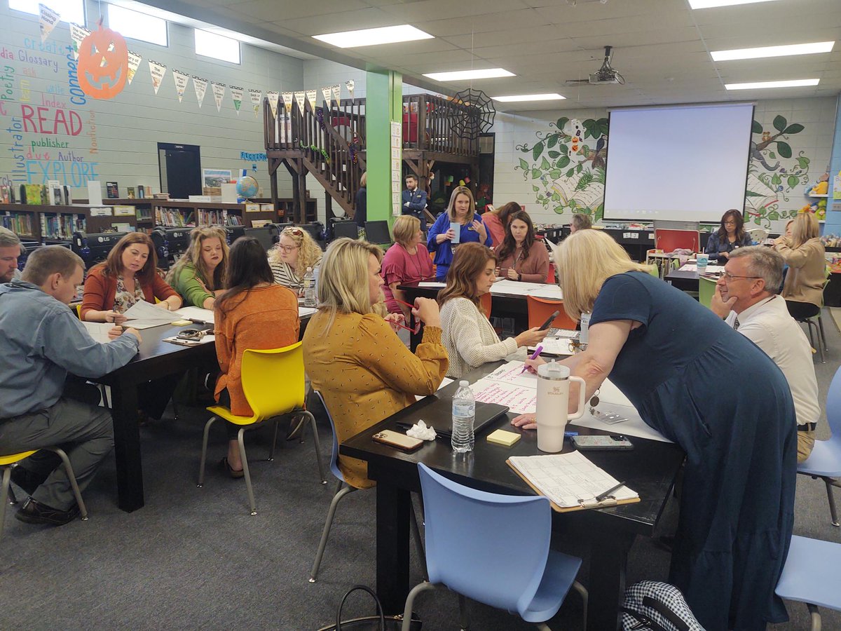 Amy Jones tweet media