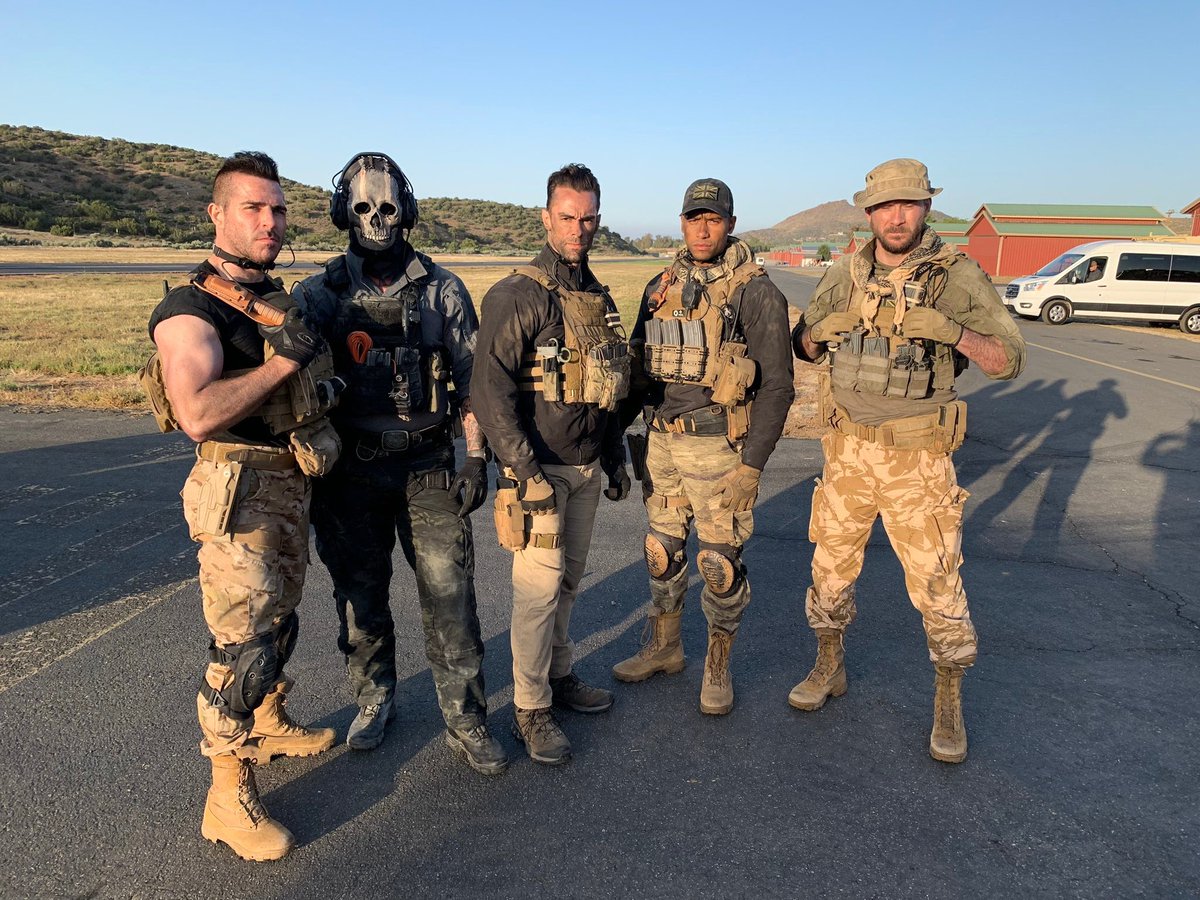 MW4Media's tweet photo. BTS Photo from Graham Hagmaier's Twitter 🔥

#MWII | #ModernWarfareII https://t.co/oQmq23jGdO
