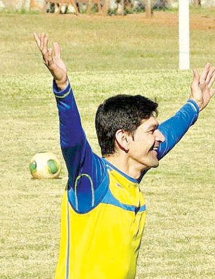 ¡CONFIRMADO! DENIS RAMÓN CANIZA es nuevo Gerente Deportivo del Sp. Luqueño! 🔵🟡🔵
#ContigoSiempreLuqueño