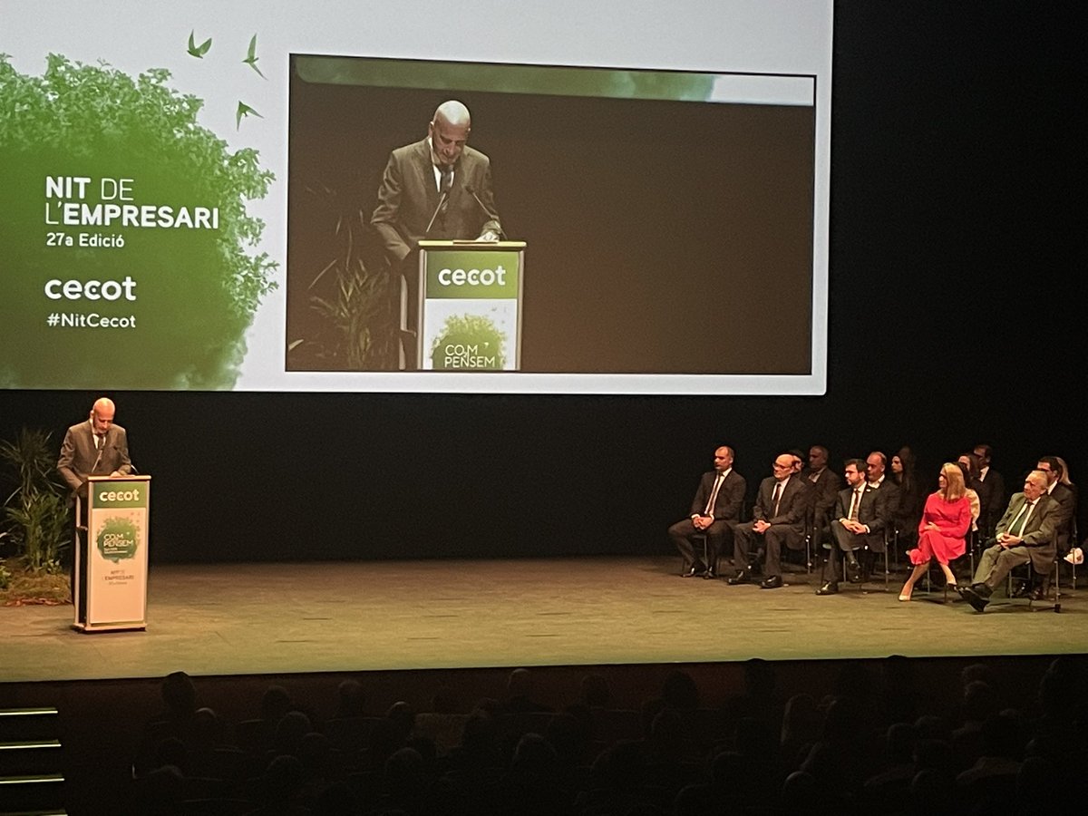ToniFito's tweet photo. Enhorabona a totes les empreses i persones premiades a la 27a Nit de l’empresari #NitCecot 

@HercalDiggersSL 
#Mecesa
@circutor 
@freshlyco
#Circoolar
@FundacioImpulsa 
Sr. Ramon Comellas Fusté https://t.co/8gCiCCApwG