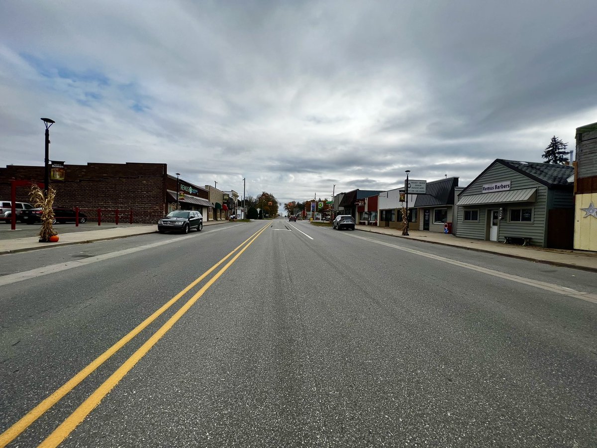 ZWheatonTV's tweet photo. Recreational marijuana is on the ballot in a number of northern Michigan communities including Wheatland Township in Mecosta County. Tune into my story tonight at 6 to find out why, four years after it’s legalization, the township is deciding to put it on the ballot. @9and10News https://t.co/Gf52TuFgyo
