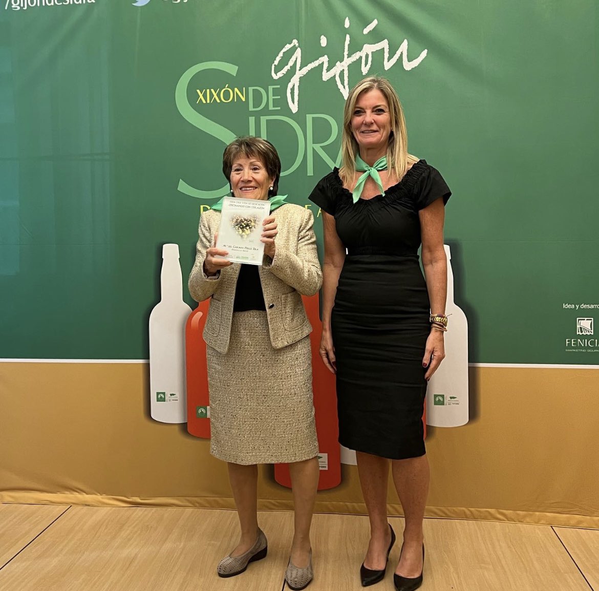 RECONOCIMIENTO: Toda una vida de dedicación. COCINANDO CON CORAZÓN
Mª CARMEN PÉREZ TOLA de Sidrería EL SAÚCO