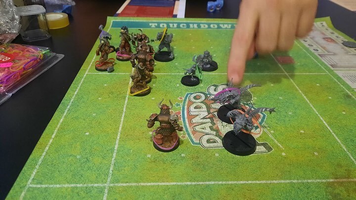dandojuegoAB's tweet photo. JA! Pensabais que nos habíamos olvidado de #Bloodbowl? Pues no! Aquí seguimos repartiendo amor… y estrenando alguna que otra novedad como #endlesswinter https://t.co/rsZf4s6AIO https://t.co/ufhwOfJc2E