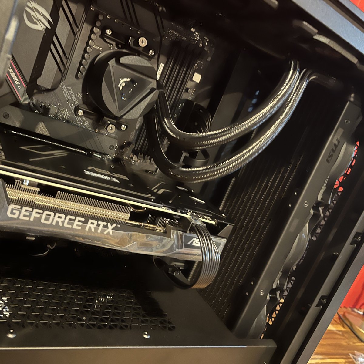 QuantumXpc's tweet photo. Performance over Everything💪🏽🚀
 #corsair #quantumxpc #corsairgaming #Asus #custompc #amdryzen https://t.co/iOaDrgTjtz