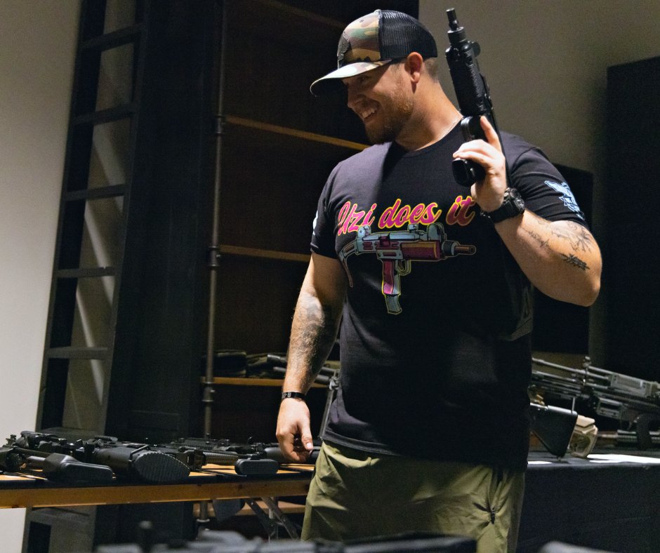 Wethepeoplehols's tweet photo. An entire table full of guns which one are you choosing? We think 'Uzi does it' best!😎
https://t.co/CxLi3i6ju2
You might not be able to get your hands on an Uzi but you can get your hands on this shirt!☝️
#uzi #iwiuzi #uzidoesit #gunslotsofguns #fulltauto #guntee #gunshirt https://t.co/a7irGN6Ivc