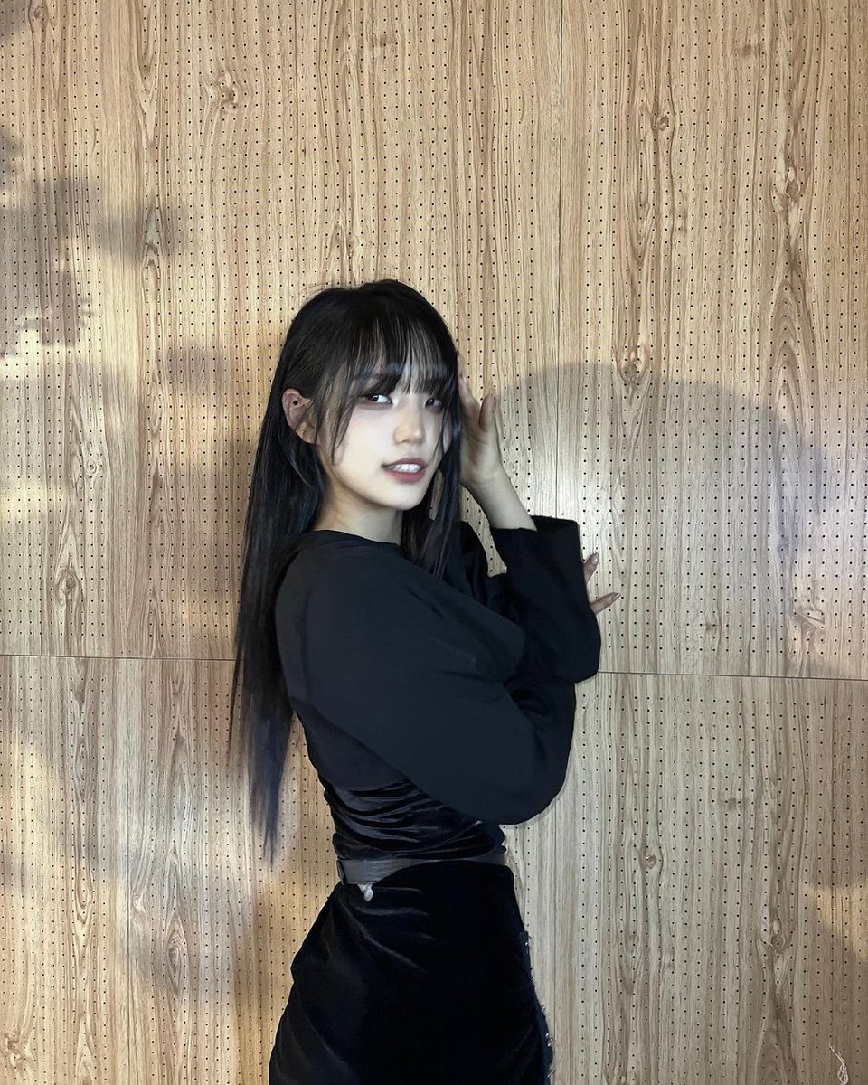 📸 25.10.22 — Atualização da Heesun no Instagram.

"Get Out 👻 Começar 🔥🖤"

🔗: instagram.com/p/CkGc6E2vHT4/…

#PinkFantasy #핑크판타지 @pinkfantasy_kr