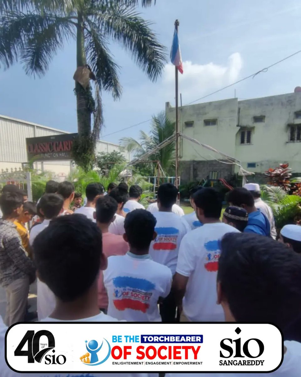 Siosangareddy's tweet photo. Flag hoisting ceremony
19 October 2022 40yearsofsio
#40yearsofsio #joinsio #sio https://t.co/rSpsvzhU3g