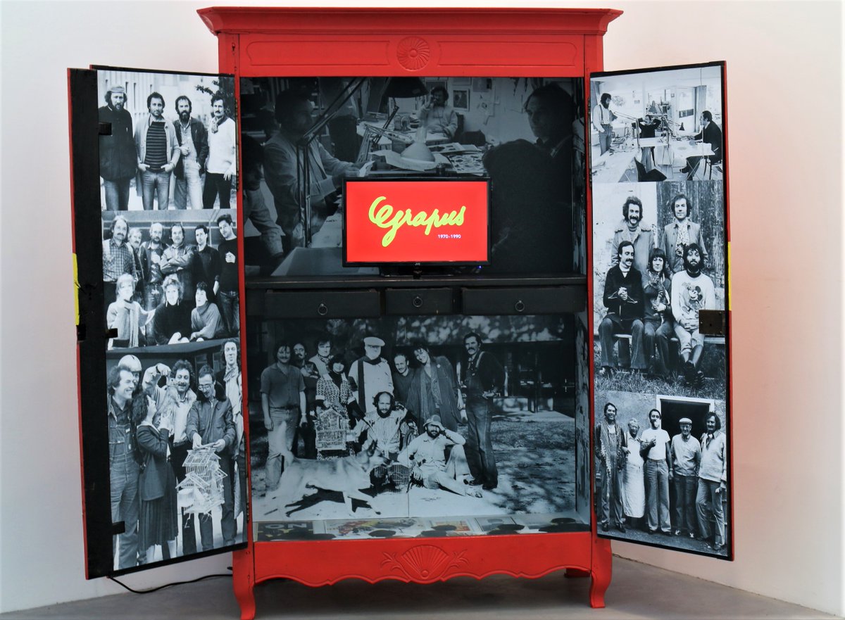 LaContempo_BAM's tweet photo. [EVENEMENT] #Grapus sort du placard ! Jeudi à 18h, venez découvrir l'armoire Grapus pour la rencontre graphique animée par Pascal Guillot, enseignant @uvsq. 
💌 Entrée libre, inscription : actionculturelle@lacontemporaine.fr
https://t.co/xxhroe36Ci https://t.co/Vu0WhuPrel
