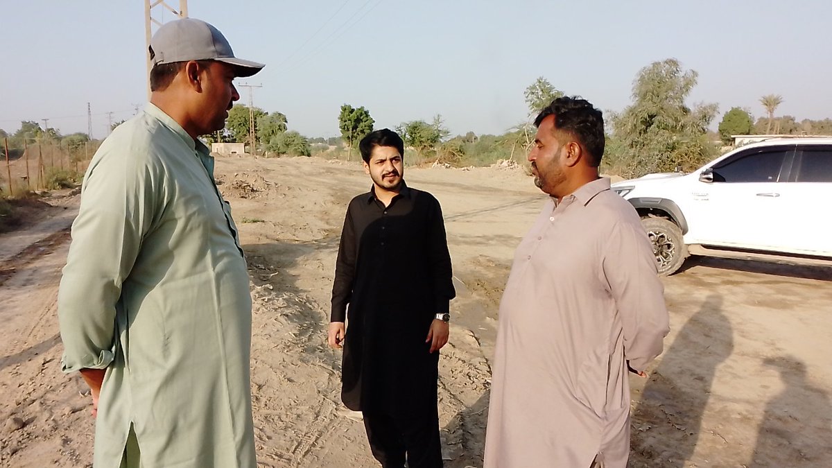 LaLaMuneer33's tweet photo. #Hyderabad
Shanawar Khan son of PPP MPA PS-64 Abdul Jabbar Khan visited UC-91 PS-64 Constituency and inspected the ongoing road work from Channel Mori to Goth Darya Khan Panwar. 

#Shanawarkhan https://t.co/9x1tIm0qTH