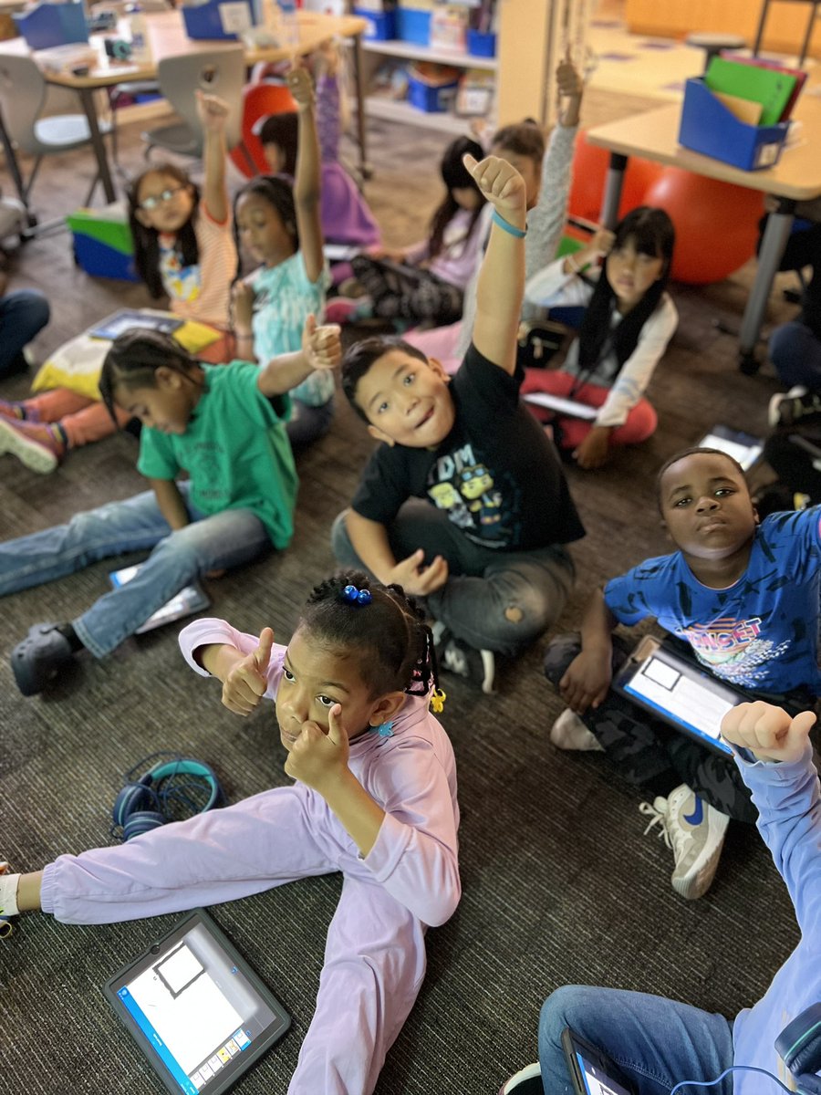 Christina tweet media