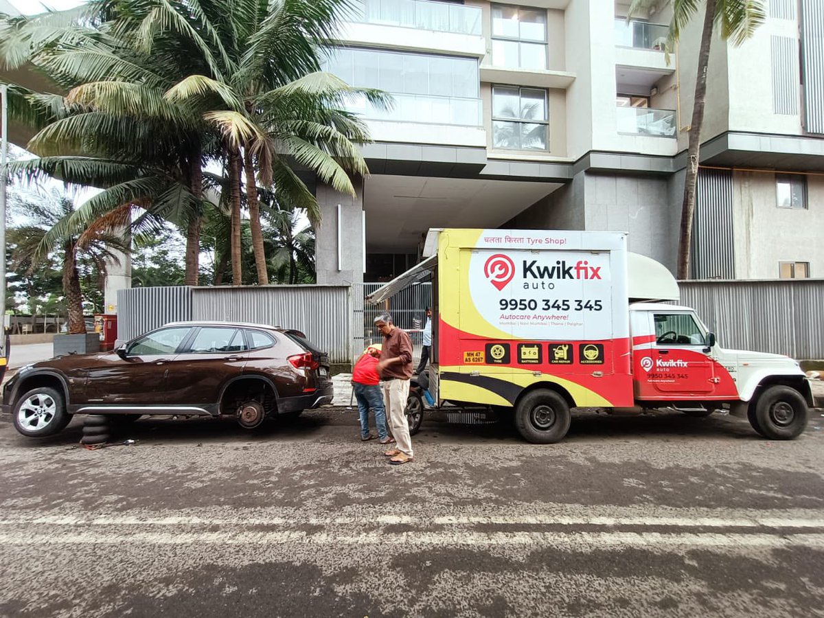 kwikfixindia's tweet image. BMW X1 getting the RFT tyre fitted at home through our Chalta Phirta Tyre Shop. #KwikFixAuto call us on 9950 345 345