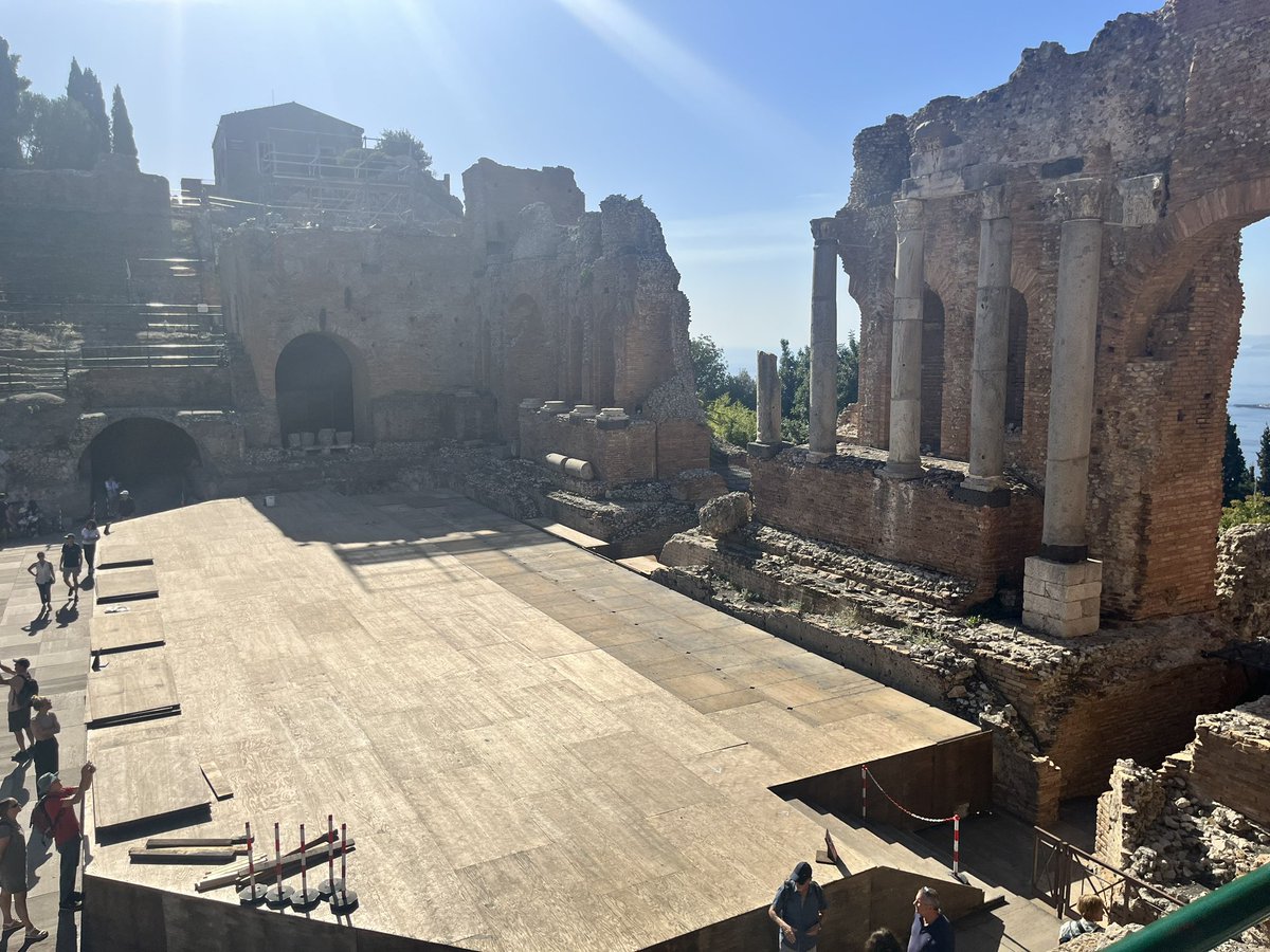 AGSItalytrip's tweet photo. Final full day of the trip - a visit to the Taormina amphitheatre (one for the Ancient Historians - and Mr Taylor!) and a beautiful view of the Bay of Naxos and Etna https://t.co/KccOaSJw2b