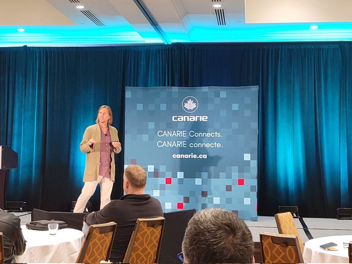 Dr. Beau Lotto explains perceptual intelligence and the power of our brains at #CANARIE22.