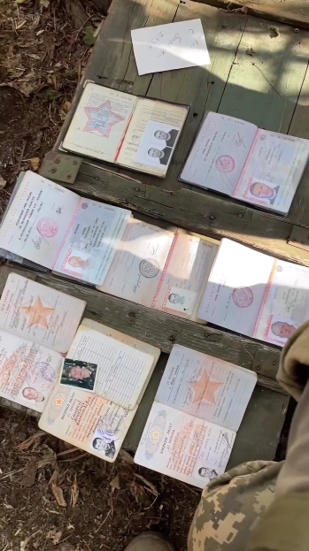 DesignChamber's tweet image. 8 білих «Лада-Калина»… Росіянки будуть задоволені.
#россия #всрф