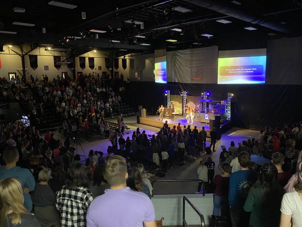 themissionsguru's tweet photo. Excited to be on campus at Grace College for their Missions Emphasis Week.  Sharing about @SCOREINTL1 mission trips, internships, and gap year.  #explorewithscore https://t.co/yOffkGtFUg