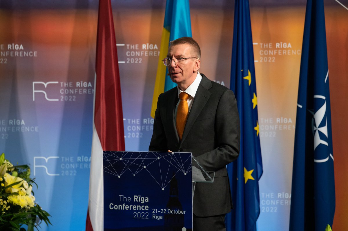 Looking back on #RigaConf2022, let us recall what 🇱🇻 FM @edgarsrinkevics said: “We need to work on accountability of Russia's war crimes and aggression. I hope that in time for the next Rīga Conference Russia will be defeated and #Ukraine 🇺🇦 will win!” ➡️ mfa.gov.lv/en/article/rig…
