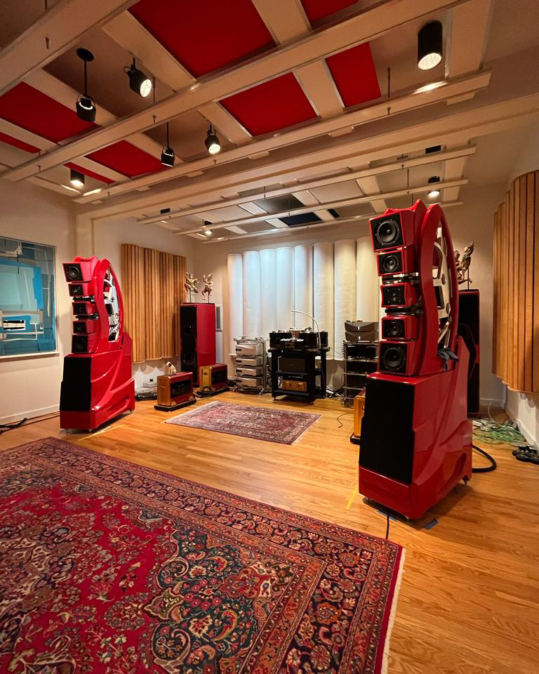 dCSonlythemusic's tweet photo. This is what we call an end-game #musicsystem…
It was a pleasure to visit one of our long-time friends & clients at his home in #WashingtonDC to experience this state of the art space.
#listeningroom #vivaldisystem #dcsvivaldi #dcsonlythemusic #highendaudio #HiFi #highendhifi https://t.co/ljrAQTI8xF