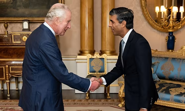 It was good that Rishi Sunak spent the morning with the King at Buckingham Palace. 
Gave him a chance to see how the less fortunate live.