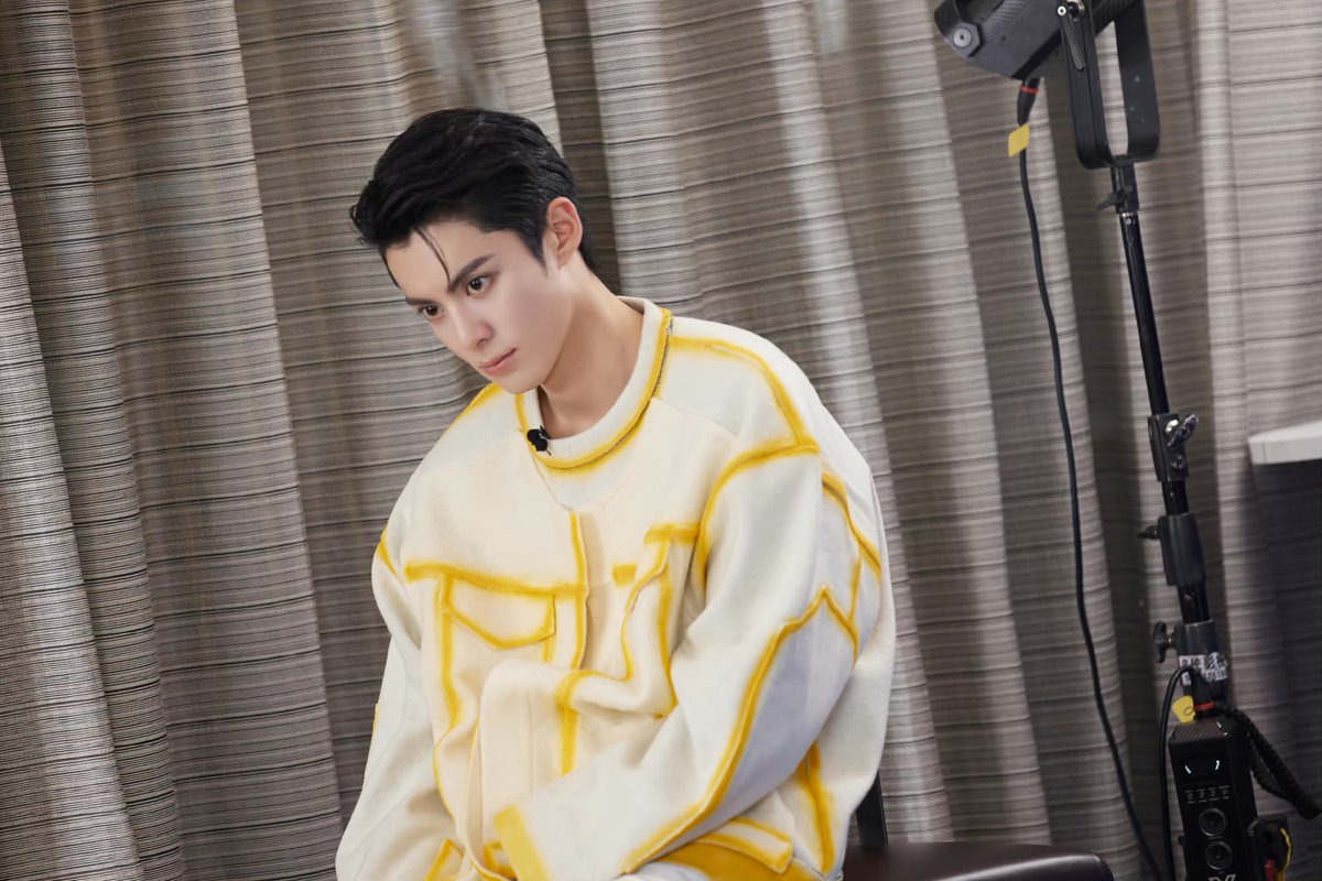 abeille_bb's tweet photo. ทรงผมอะดูแบด แต่ทำหน้าอะแบ๊ว 😂
#Dulanwang https://t.co/iuuvIoIkps