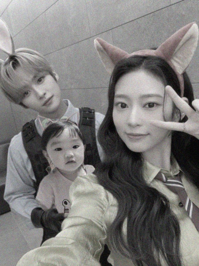 leenopaw's tweet photo. dad's birthday | knowju family reality show! AU

#knowju #gummyfall https://t.co/mS1N345m4Q