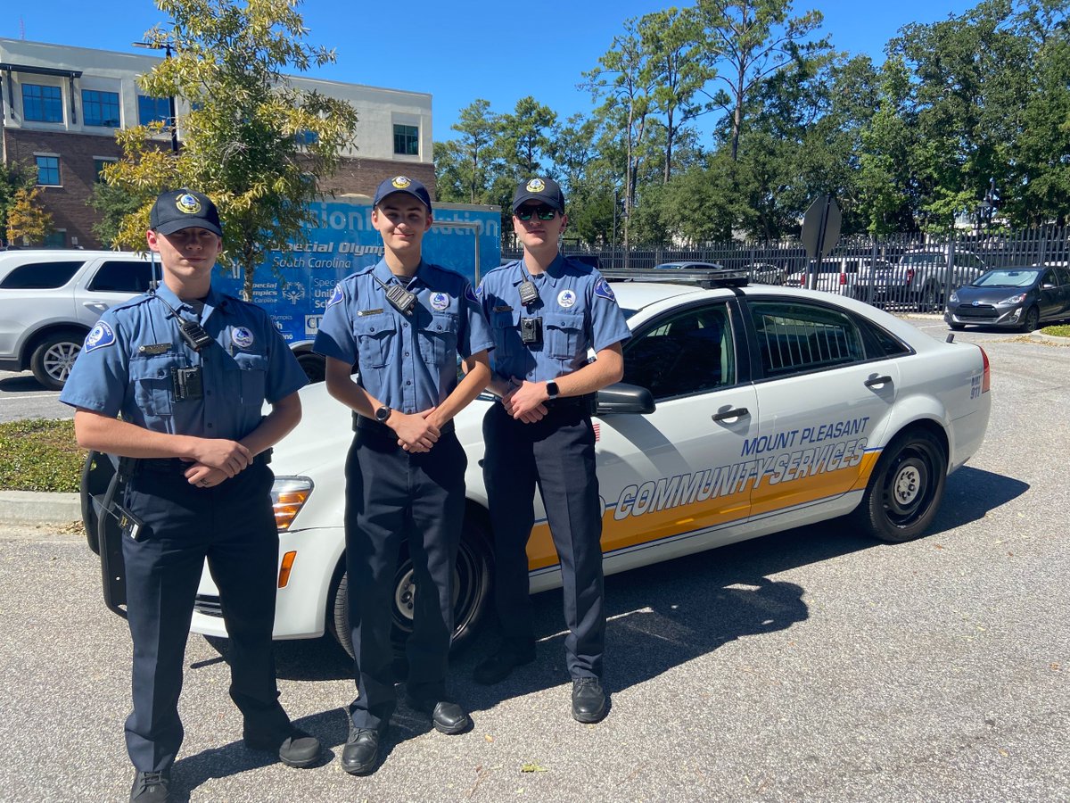 katysolt's tweet photo. We have a great #BehindtheBadge today on @ABCNews4! We're introducing you to the newest @MountPleasantPD Community Service Officers. All three young men say this is a dream come true. Tune in at 6 for the full story! #chsnews #working4you https://t.co/wbPI1Cqxuw