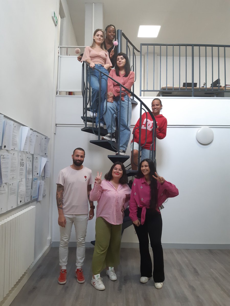 SolihaProvence's tweet photo. [#OctobreRose ]
Cette année, l'association 🎗Ruban Rose célèbre la 29ème édition d'#OctobreRose, sa campagne de lutte contre le #cancerdusein.
SOLIHA Provence a marqué son soutien, en organisant un dress code rose mardi 25 octobre. Retour en images sur cette journée 🎀rose https://t.co/m57OaLpTvw