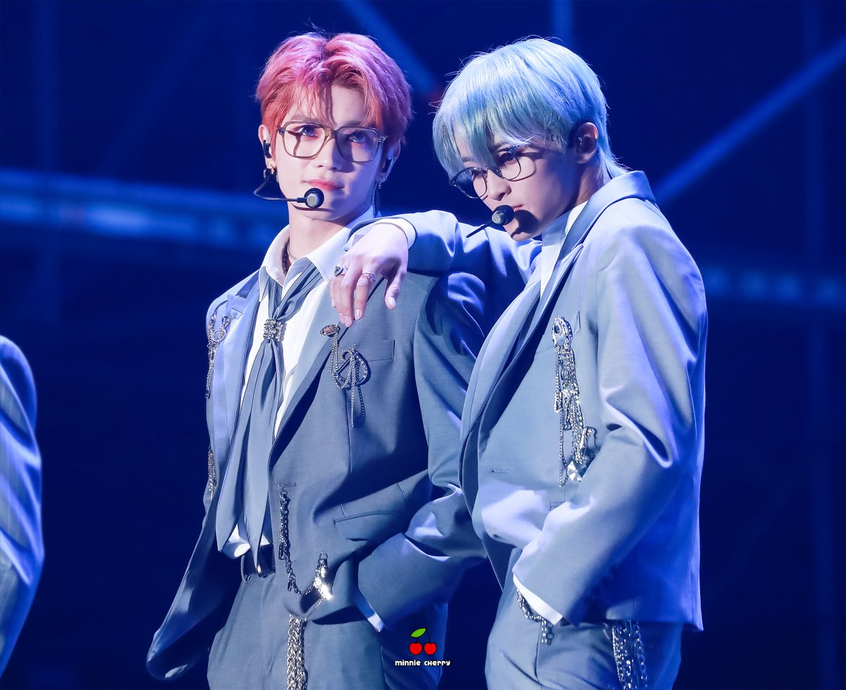 qwer1234_dream's tweet photo. 221023 The Link+ 
𝐫𝐞��𝐮𝐥𝐚𝐫 𝐨𝐫 𝐢𝐫𝐫𝐞𝐠𝐮𝐥𝐚𝐫
#태용 #TAEYONG #마크 #MARK https://t.co/9q3LXcVzhk
