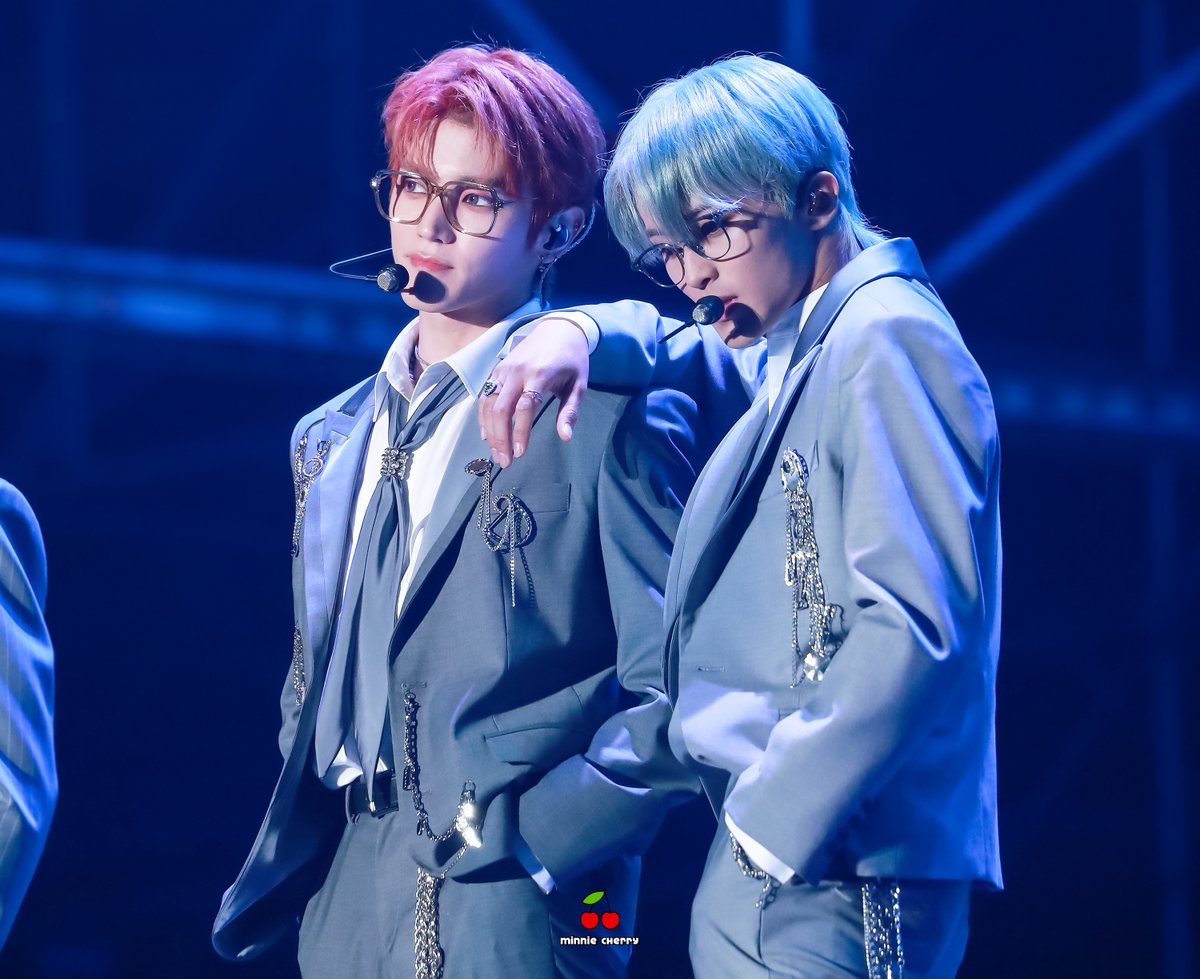 qwer1234_dream's tweet photo. 221023 The Link+ 
𝐫𝐞��𝐮𝐥𝐚𝐫 𝐨𝐫 𝐢𝐫𝐫𝐞𝐠𝐮𝐥𝐚𝐫
#태용 #TAEYONG #마크 #MARK https://t.co/9q3LXcVzhk