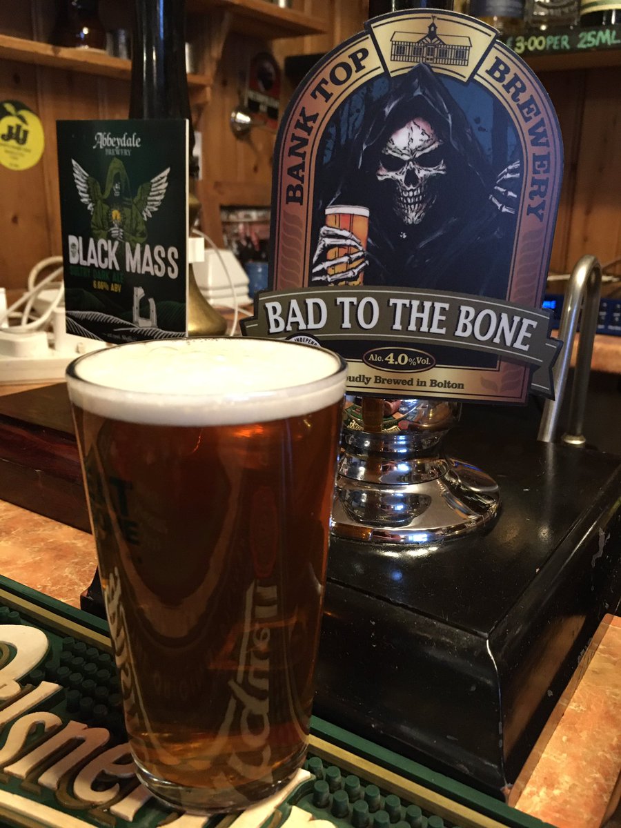 This beer from @BankTopBrewery is BITTER to the bone and not bad at all. 😂 It is also joining the Halloween selection at the Hop and Vine today 👍🍻😋