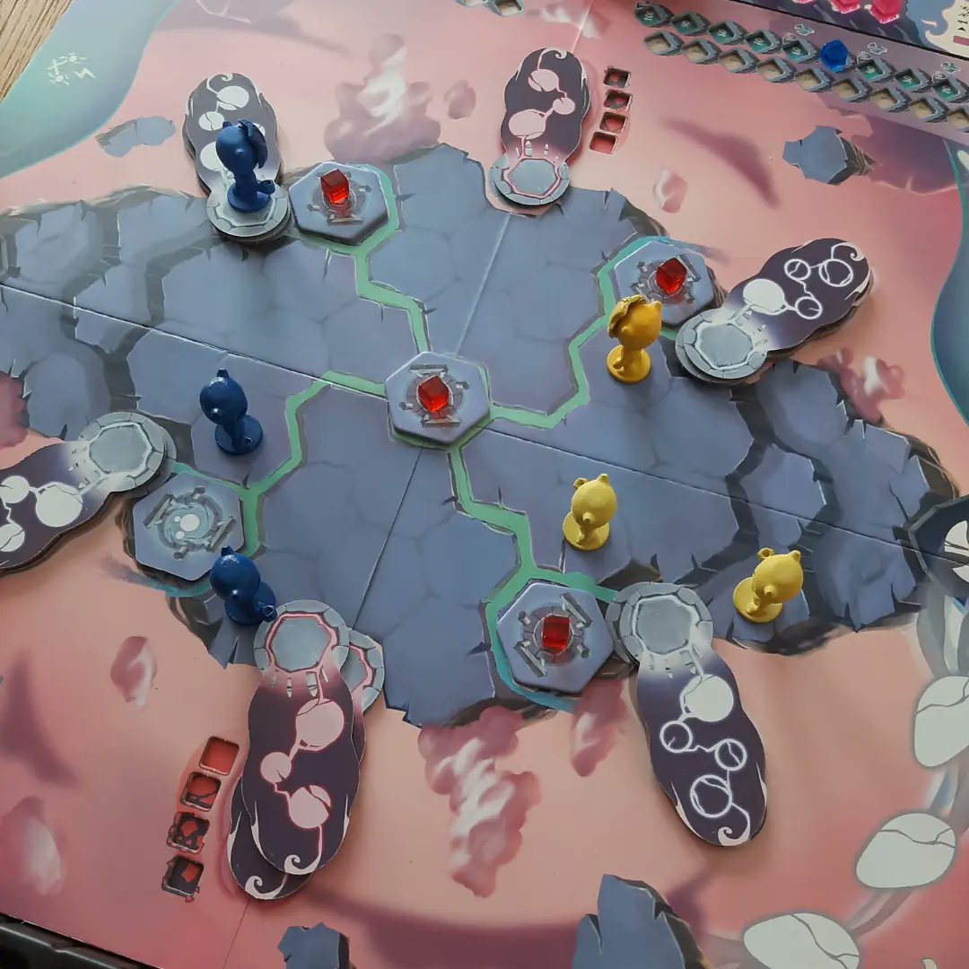 carridisarmati's tweet photo. Da provare assolutamente questo gioco nuovo 1 Vs 1 🧙♂️🧞♀️
#carridisarmati #Montebelluna #venerdìludico #venerdìludici #gioco #giochi #giochidatavolo #giocodatavolo #giochiinscatola #giocoinscatola #game #games #boardgames #boardgame #tablegames #tabletopgames #ynarosfallin https://t.co/UbBEwxHYyF