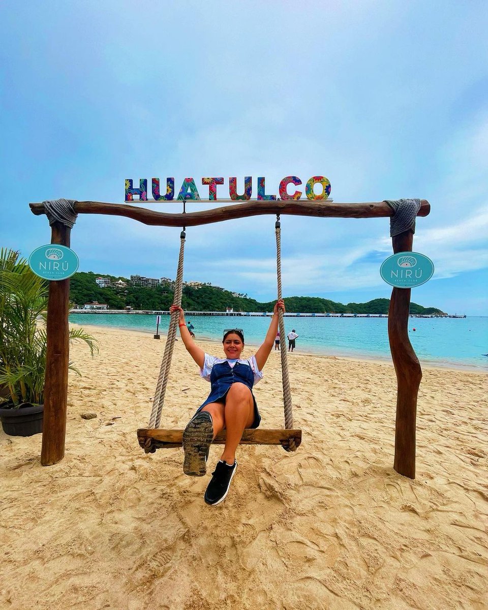 VolarisSAM's tweet photo. Una de las playas más bonitas de México te está esperando.

¡Conoce más de Huatulco y muchas más conexiones con Volaris!

Foto de IG: @amber_phr https://t.co/5MGF3fJHS2