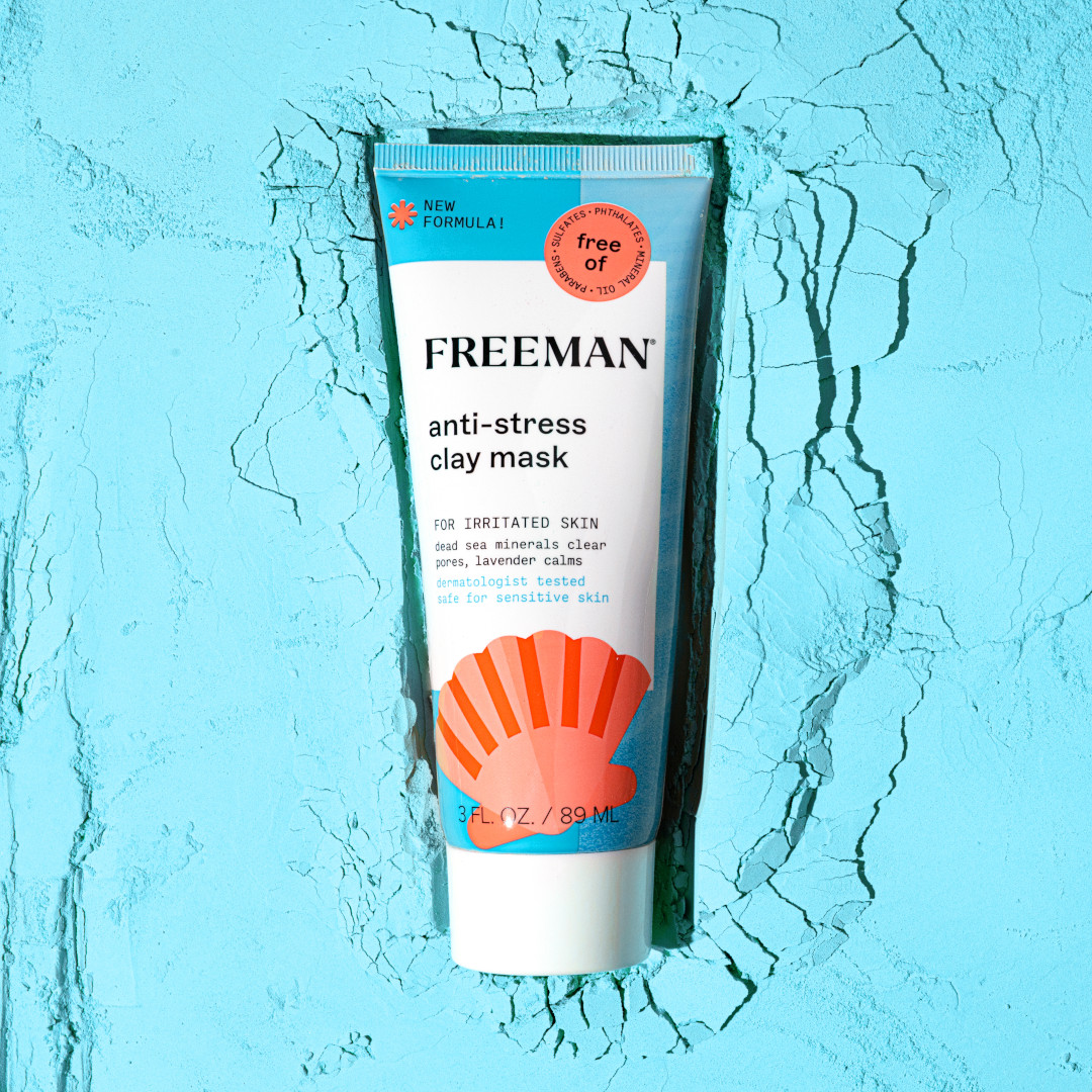 Mid-week check-in! De-stress &amp; refresh with our Anti-Stress Dead Sea Minerals &amp; Lavender Clay Mask! 

This clearing clay mask infused with dead sea minerals and lavender helps to unclog pores and soothe irritated skin💙

Available <a href="/Walmart/">Walmart</a>