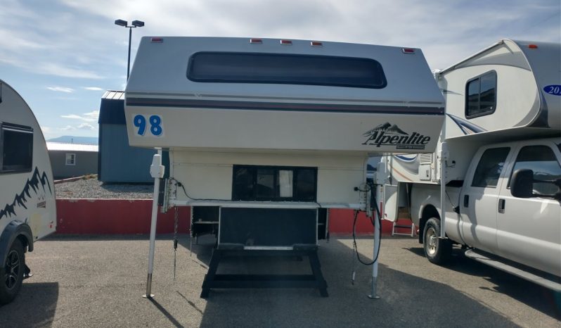 bobscottrv's tweet photo. Whatever type of RV you're looking for, from Fifth Wheels to Truck Campers, we've probably got it on the lot! Inventory changes fast, but variety is always here!
#grandjunction #gjco #rvdealer #usedrvs #bobscottrv #westslopebestslope https://t.co/kBlQhRbe6j