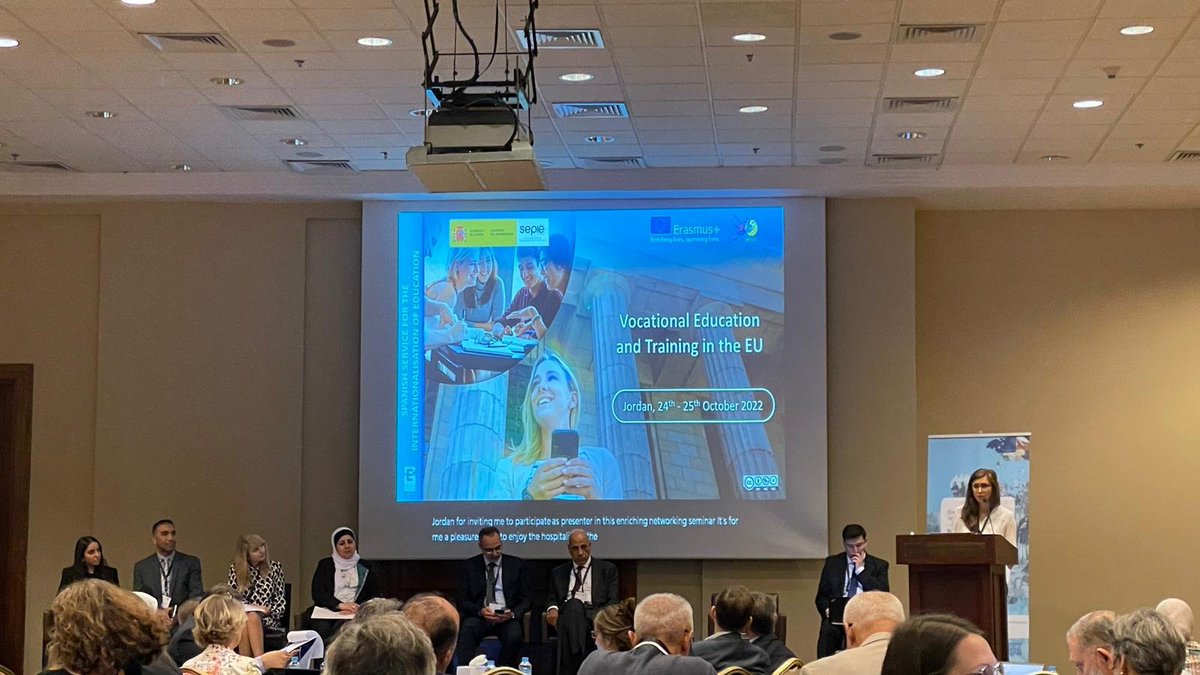 sepiegob's tweet photo. 📸 Nos encontramos presentes en el Seminario #ErasmusPlus en Jordania donde estamos presentado las oportunidades y novedades sobre Erasmus+ en Formación Profesional. https://t.co/BlU9LNSXOI